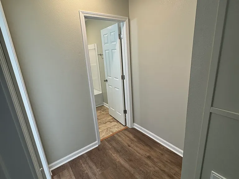 1318 N Dawson St — Photo 10