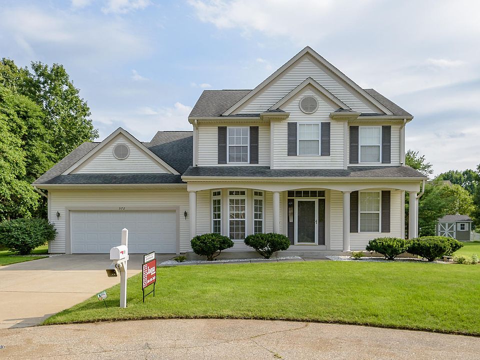 1st image of 572 Equestrian Dr