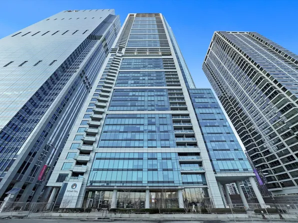 340 E Randolph St Unit 2902, Chicago, IL 60601