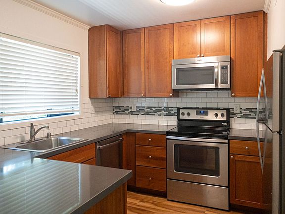 5th image of 108 Ross Ave #111-110
