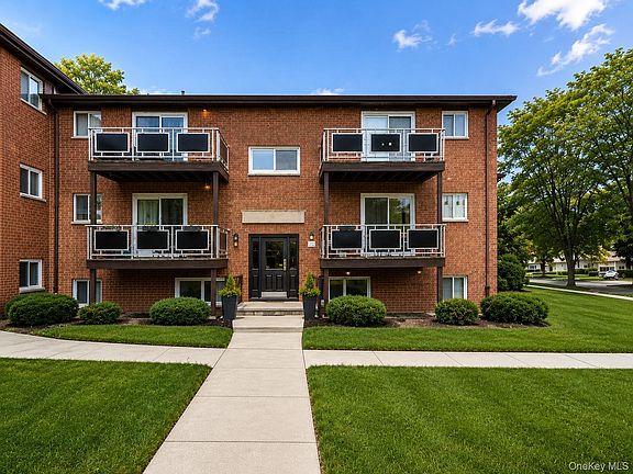 2nd image of 16 Tanager Road #1606