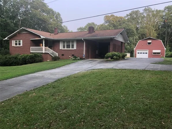 129 McCoy Dr, Starr, SC 29684