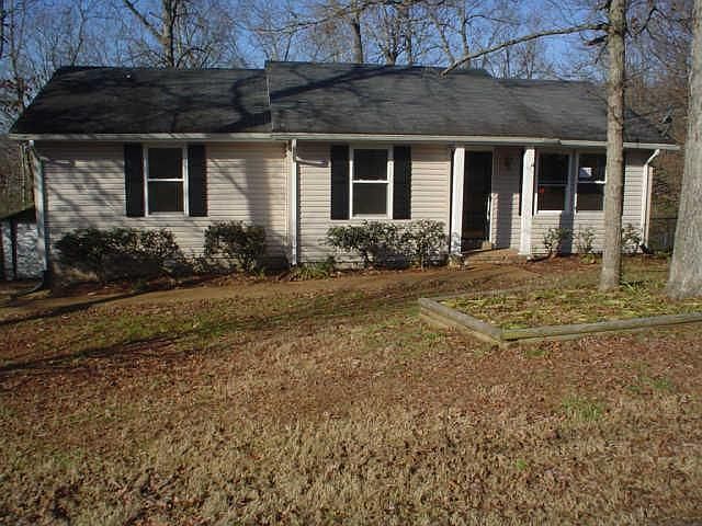 1st image of 106 Treetop Ct