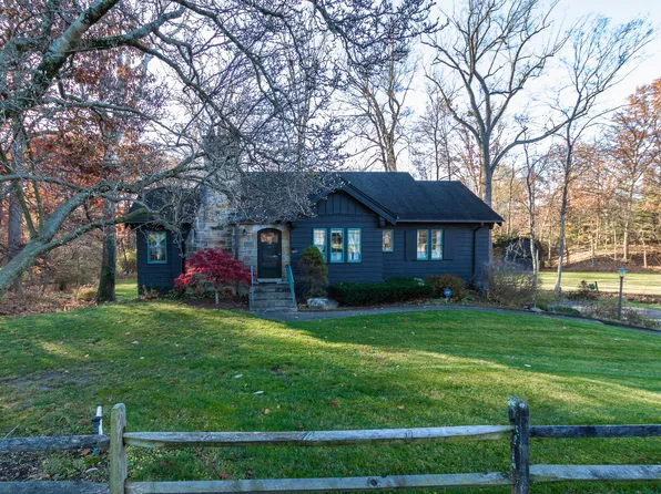 1427 W 52nd St, Indianapolis, IN 46228