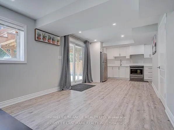 28 Hunwicks Cres, Ajax, ON L1Z 0E4
