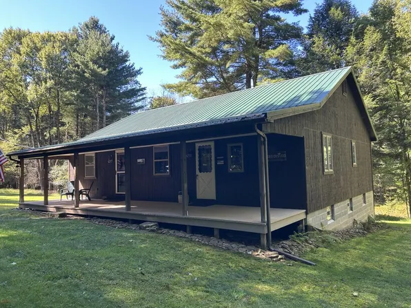 22 Peach Ln, Strattanville, PA 16258