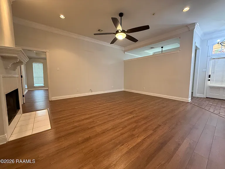 133 Woodstock Dr — Photo 5