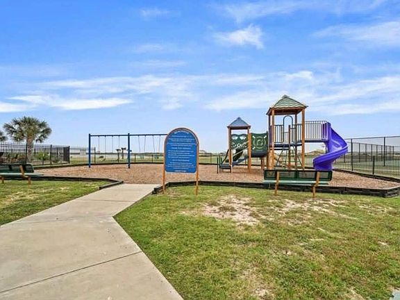 4th image of 3210 Bay Ridge Dr