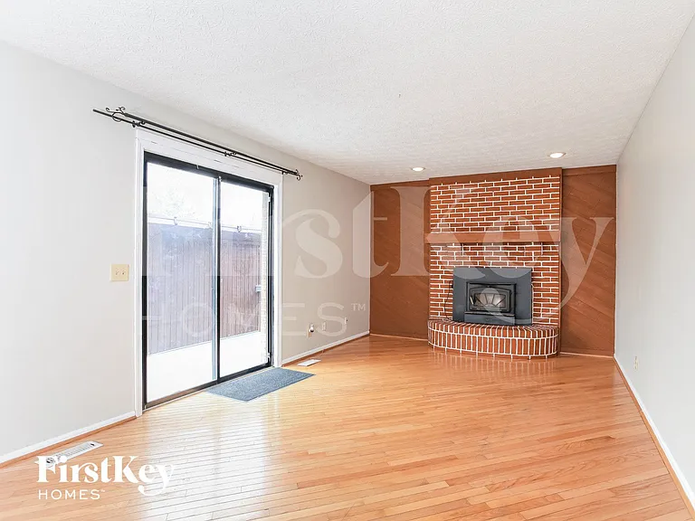 5873 Gilmore Dr — Photo 3