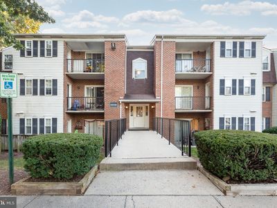 18328 Streamside Dr APT 202, Gaithersburg, MD, 20879