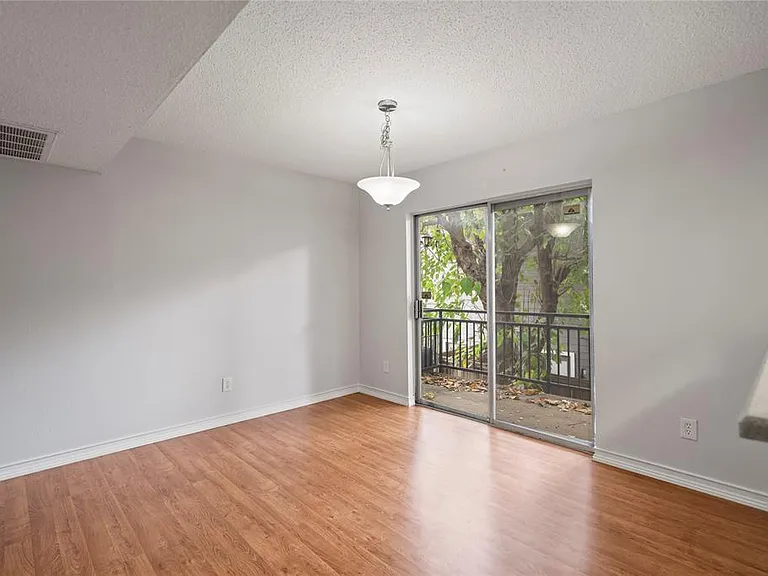 4020 Holland Ave #202 — Photo 6