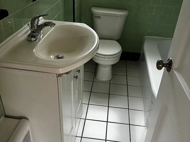 Shawomet Gardens Apartments — Photo 31