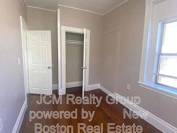 5th image of 42-44 Waverly St