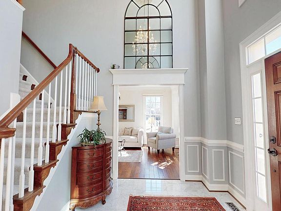 4th image of 9728 Middleton Ridge Rd