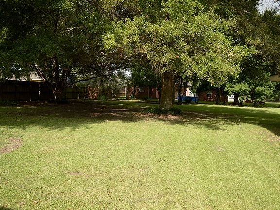 5th image of 131 N Hillary Ave