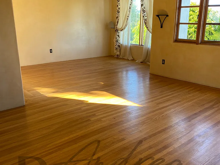 111 El Camino Real — Photo 43