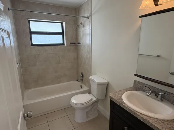 2820 Avenue S #A1, West Palm Beach, FL 33404
