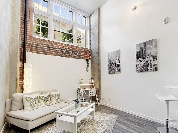 4th image of 461 2nd St Suite 125