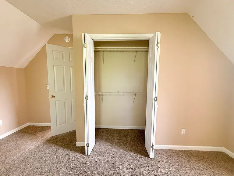 1301 Fisk Rd — Photo 32