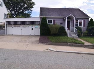 33 Spokane St, Providence, RI 02904