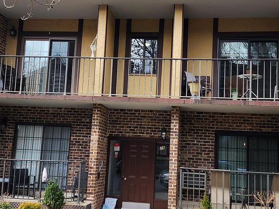 2nd image of 29 Donna Ct APT 12