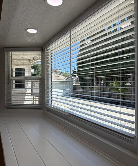 9245 Mills Ave — Photo 5