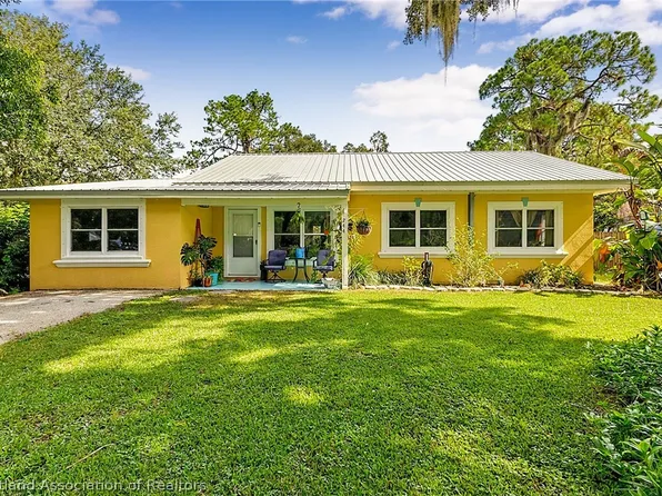244 Euclid Pl, Labelle, FL 33935