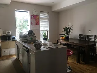 Rented by R New York