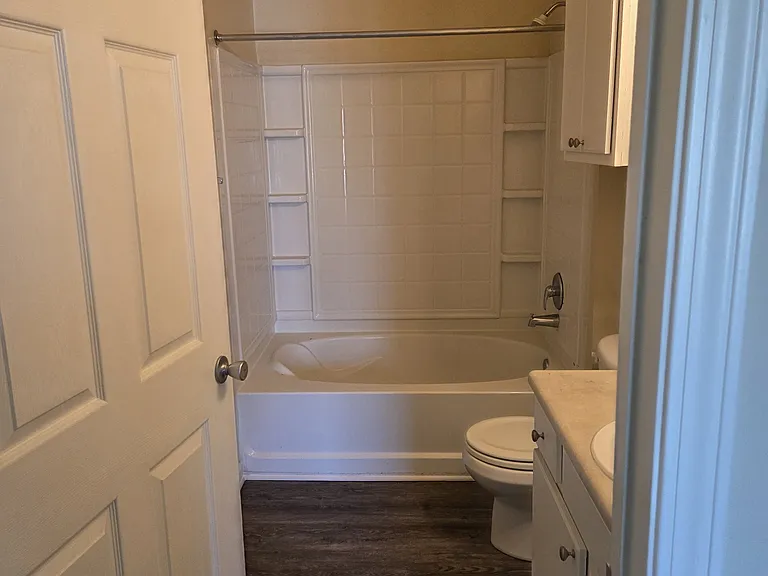 700 Vista Lake Dr #305 — Photo 8