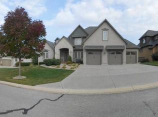 2412 NE Lake Breeze Dr, Lees Summit, MO 64086