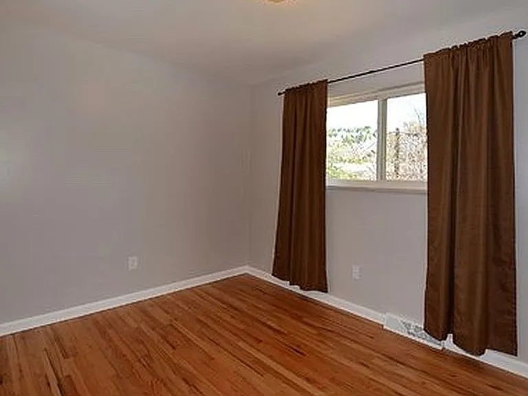 325 N Roosevelt Ave — Photo 11