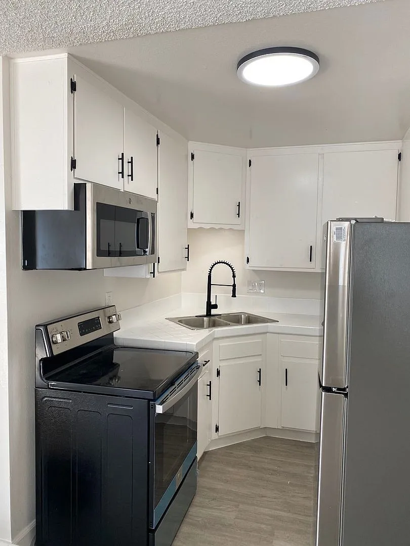 IB 5 — Photo 2