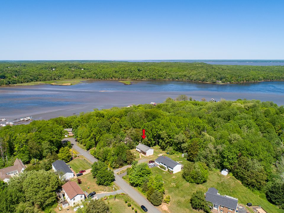 Overhead view of home surroundings