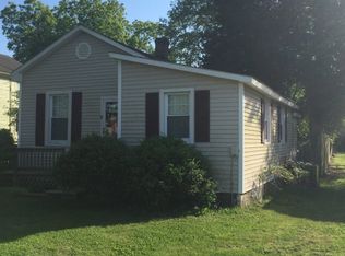 81 Menokin Rd, Warsaw, VA 22572