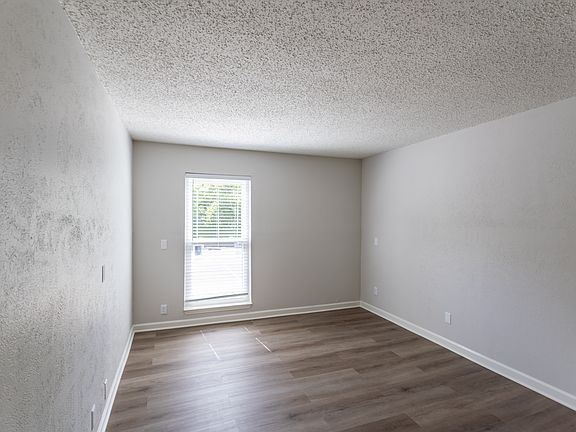 3rd image of 3258 Brick Church Pike APT E118