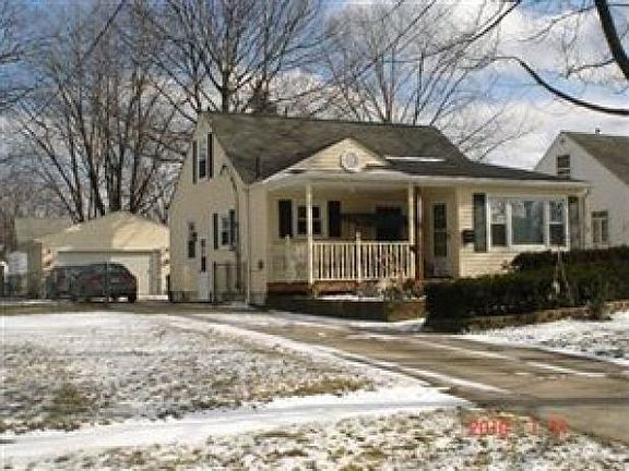 2nd image of 1529 Cedar Dr