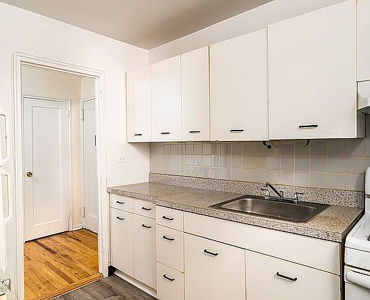 4th image of 5610 Netherland Ave APT 1G