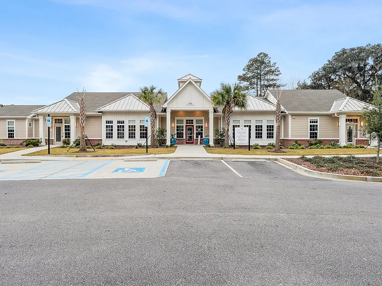 Broad River Village Apartment Homes — Photo 25