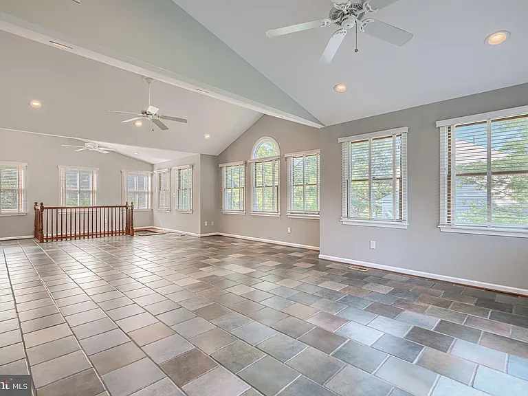 8301 Whitebark Ct — Photo 20