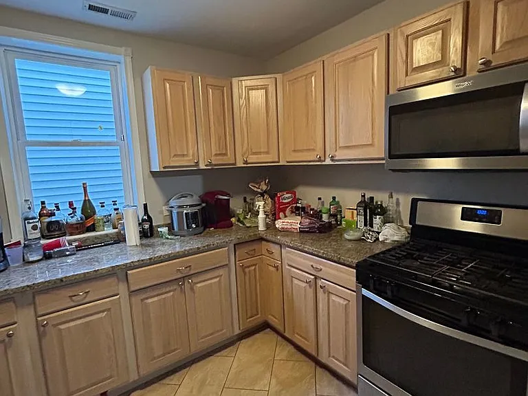 1505 W Huron St #2 — Photo 8
