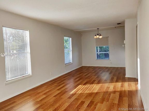 4th image of 729 57th St