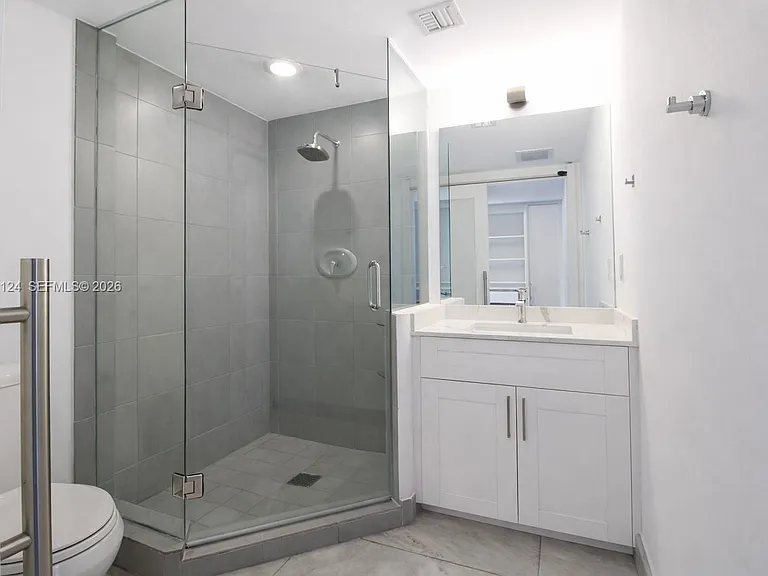 92 SW 3rd St #43 — Photo 7