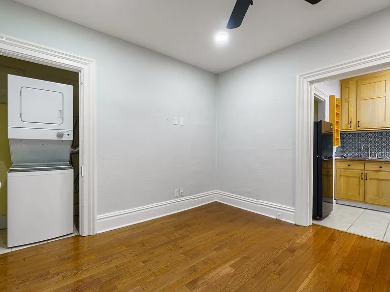 815 Douglas St #2 — Photo 7