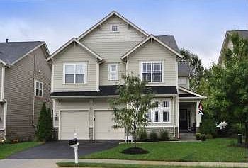 1st image of 290 Ariel Dr NE
