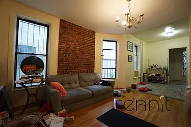 Rented by Rennit Inc.