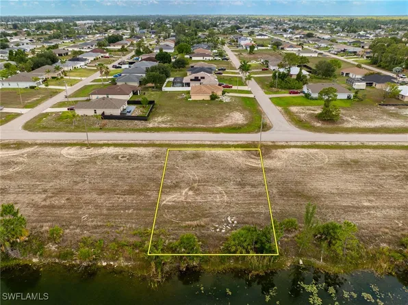 3502 NE 15th Ave, Cape Coral, FL 33909
