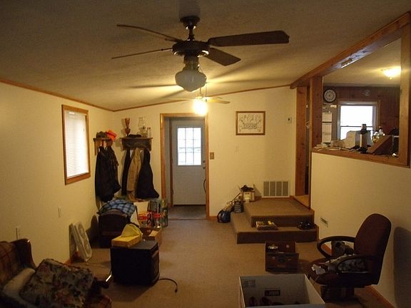 3rd image of 322 Tudor Dr
