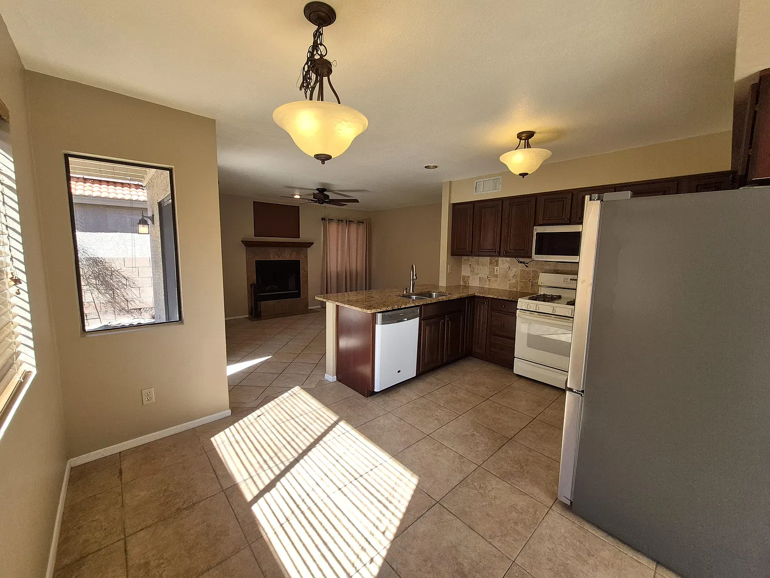 8863 North Willeta Drive - 1 — Photo 2