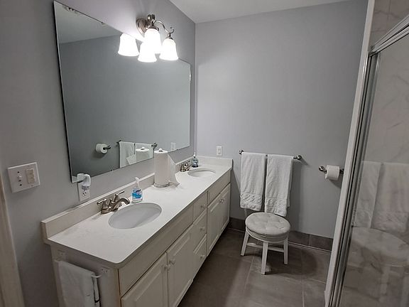 5th image of 132 Hills Creek Dr