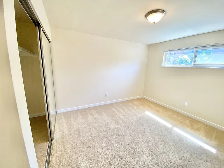 Summit Apartments — Photo 10